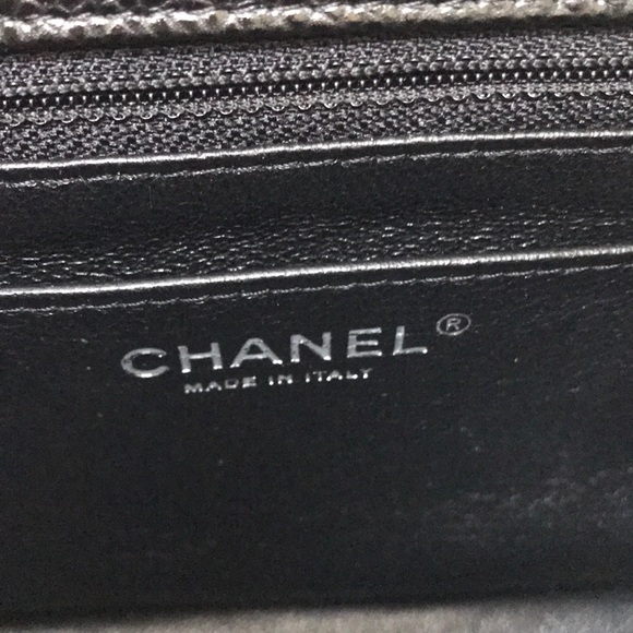 💰SOLD💰💯AUTHENTIC CHANEL MINI SQUARE CAVIAR - Picture 5 of 7